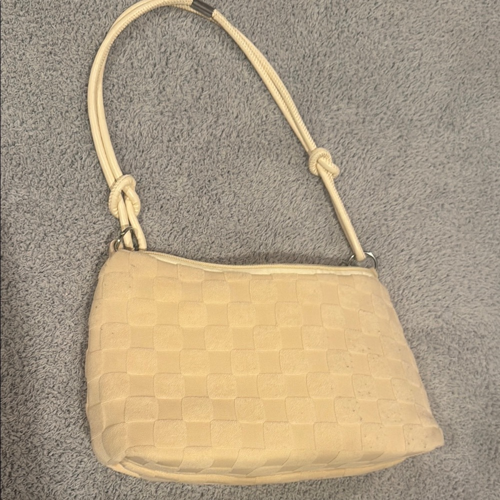 Elegant Cream Woven Shoulder Bag